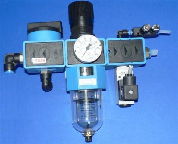 AIR CONTROL UNIT, Lot of 2 FESTO / LFR-E-172-S-B 9029 located at Provendum exhibition in Laussanne (the photo contains one of the item in stock) AIR CONTROL UNIT, Lot of 2 FESTO / LFR-E-172-S-B (9029)
