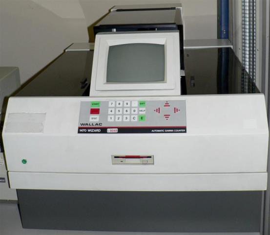 AUTOMATIC GAMMA COUNTER WALLAC / 1470 01 (9049) 