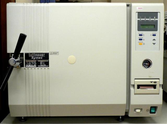 AUTOMATIC HORIZONTAL AUTOCLAVE TUTTNAUER-SYSTEC / 3870 EL 9005 located at Provendum exhibition in Laussanne (the photo contains one of the item in stock) AUTOMATIC HORIZONTAL AUTOCLAVE TUTTNAUER-SYSTEC / 3870 EL (9005)