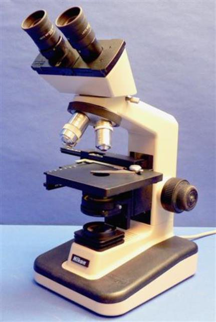 BINOCULAR MICROSCOPE - NIKON / ALPHAPHOT YS2-H - 31510