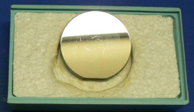 CALIBRATION HARDNESS STANDARD ISOMA / 164HV1 20151 located at Provendum exhibition in Laussanne (the photo contains one of the item in stock) CALIBRATION HARDNESS STANDARD ISOMA / 164HV1 (20151)