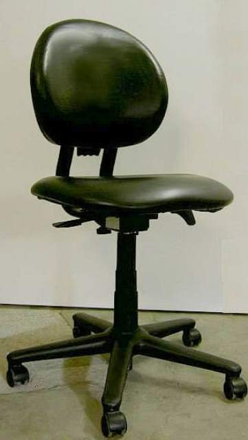 CLEAN ROOM CHAIR ESD 32300 located at Provendum exhibition in Laussanne (the photo contains one of the item in stock) CLEAN ROOM CHAIR ESD (32300)