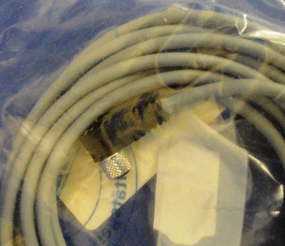CONNECTOR, Lot of 4 FESTO / 159422 SIM-M8-3WD-2-5-PU 73917 located at Provendum exhibition in Laussanne (the photo contains one of the item in stock) CONNECTOR, Lot of 4 FESTO / 159422 SIM-M8-3WD-2-5-PU (73917)