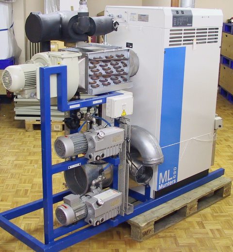 DESSICANT DEHUMIDIFIER LOW MOISTURE MUNTERS / ML 690E 81030 located at Provendum exhibition in Laussanne (the photo contains one of the item in stock) DESSICANT DEHUMIDIFIER LOW MOISTURE MUNTERS / ML 690E (81030)