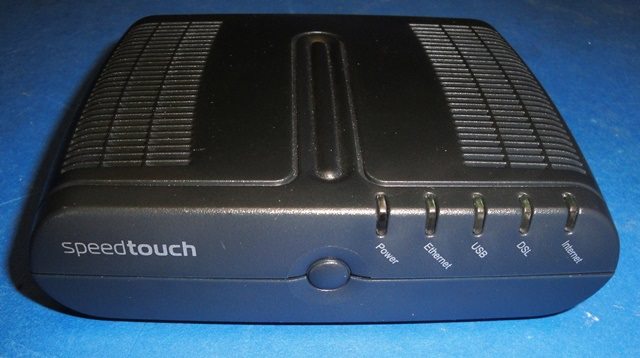DSL MODEM THOMSON / SPEEDTOUCH ST536V6 9776 located at Provendum exhibition in Laussanne (the photo contains one of the item in stock) DSL MODEM THOMSON / SPEEDTOUCH ST536V6 (9776)