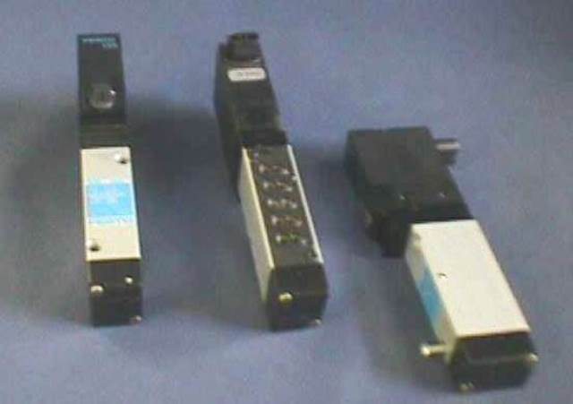 ELECTRODISTRIBUTOR, Lot of 5 FESTO / MT2H - 5 / 2 159452 (71649) 