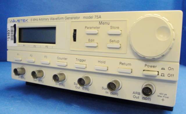 FUNCTION GENERATOR WAVETEK / 75A (32007) 