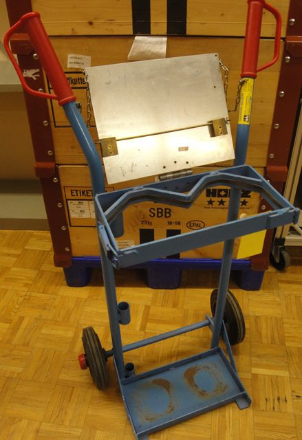 GAS BOTTLE TROLLEY KEISER KRAFT 62 located at Provendum exhibition in Laussanne (the photo contains one of the item in stock) GAS BOTTLE TROLLEY KEISER KRAFT (62)