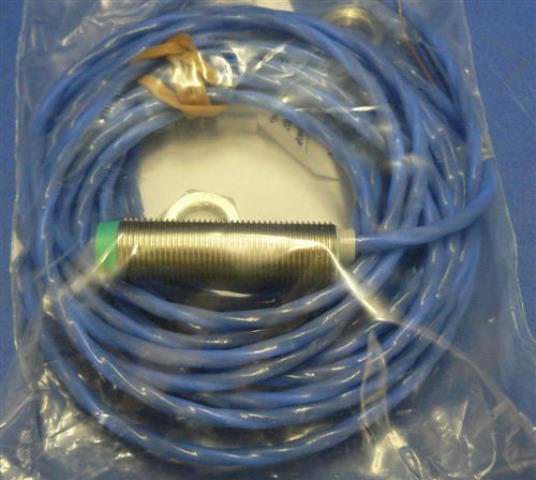 INDUCTIVE PROXIMITY SENSOR BAUMER ELECTRIC / IFRM 12P11 73604 located at Provendum exhibition in Laussanne (the photo contains one of the item in stock) INDUCTIVE PROXIMITY SENSOR BAUMER ELECTRIC / IFRM 12P11 (73604)