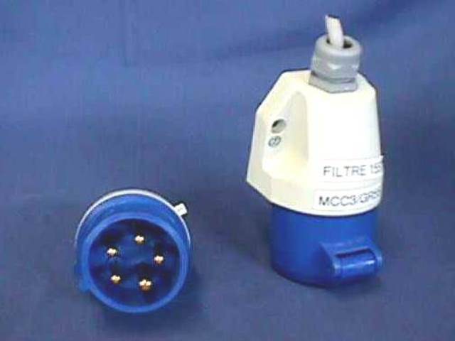 INDUSTRIAL PLUG, Lot of 4 TRANSELECTRO / 778 600 127 75225 located at Provendum exhibition in Laussanne (the photo contains one of the item in stock) INDUSTRIAL PLUG, Lot of 4 TRANSELECTRO / 778 600 127 (75225)