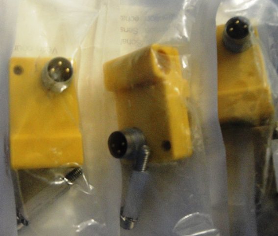MAGNETIC PROXIMITY SENSOR, Lot of 6 BANNER TURK / BIM-NST-AP6X-V1311 74677 located at Provendum exhibition in Laussanne (the photo contains one of the item in stock) MAGNETIC PROXIMITY SENSOR, Lot of 6 BANNER TURK / BIM-NST-AP6X-V1311 (74677)