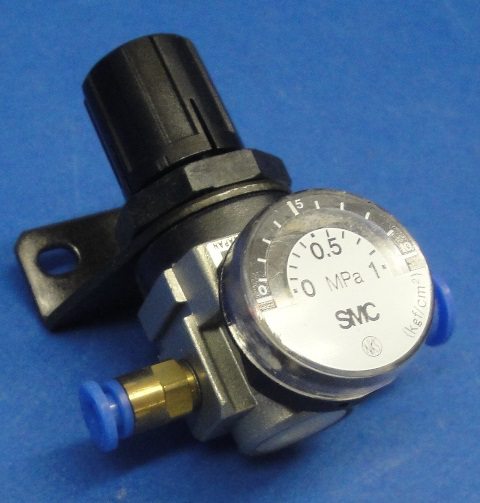 MANUAL AIR REGULATOR SMC / KS 1-8 (72393) 