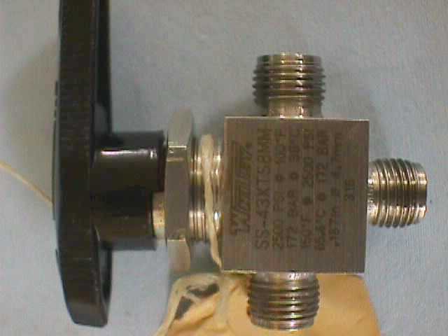 MANUAL BALL VALVE, Lot of 2 ARBOR / SS-43XTS8MM 70414 located at Provendum exhibition in Laussanne (the photo contains one of the item in stock) MANUAL BALL VALVE, Lot of 2 ARBOR / SS-43XTS8MM (70414)