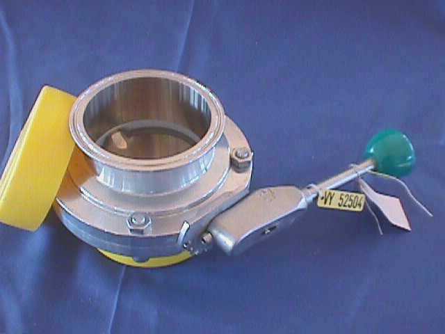 MANUAL BUTTERFLY VALVE, Lot of 2 TRI-CLOVER ALFA LAVAL / LKB51A-4-X-316L 70482 located at Provendum exhibition in Laussanne (the photo contains one of the item in stock) MANUAL BUTTERFLY VALVE, Lot of 2 TRI-CLOVER ALFA LAVAL / LKB51A-4-X-316L (70482)