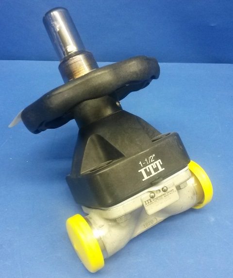 MANUAL DIAPHRAGM VALVE ITT / 1.5C419-9-4R2-963SS2M12SQDBQCR 72385 located at Provendum exhibition in Laussanne (the photo contains one of the item in stock) MANUAL DIAPHRAGM VALVE ITT / 1.5C419-9-4R2-963SS2M12SQDBQCR (72385)