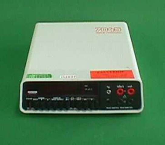 MULTIMETER SOLARTRON ELECTRONIC / 7045 1037 located at Provendum exhibition in Laussanne (the photo contains one of the item in stock) MULTIMETER SOLARTRON ELECTRONIC / 7045 (1037)