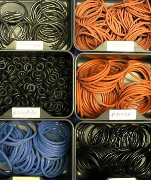 O-RING 3547 located at Provendum exhibition in Laussanne (the photo contains one of the item in stock) O-RING (3547)