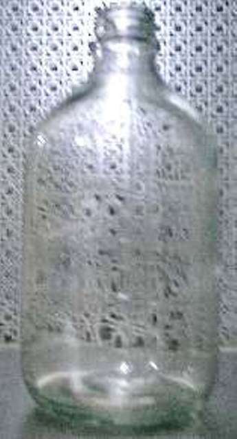 PIREX BOTTLE, Lot of 2 PYREX 31005 located at Provendum exhibition in Laussanne (the photo contains one of the item in stock) PIREX BOTTLE, Lot of 2 PYREX (31005)