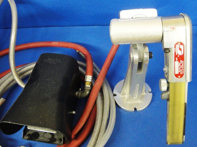 PNEUMATIC POLISHER DYNAFIL / 40320 4321 located at Provendum exhibition in Laussanne (the photo contains one of the item in stock) PNEUMATIC POLISHER DYNAFIL / 40320 (4321)