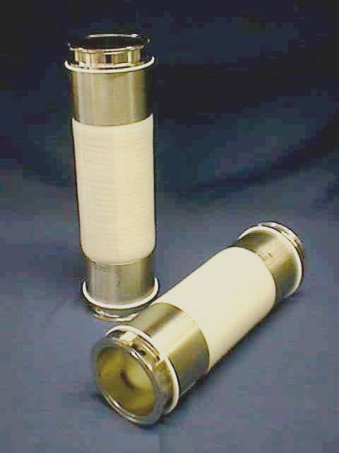 REINFORCED FLEXIBLE HOSE, Lot of 4 BIO-SIL / HOS CF/SS PTFE 4-500 22690 located at Provendum exhibition in Laussanne (the photo contains one of the item in stock) REINFORCED FLEXIBLE HOSE, Lot of 4 BIO-SIL / HOS CF/SS PTFE 4-500 (22690)