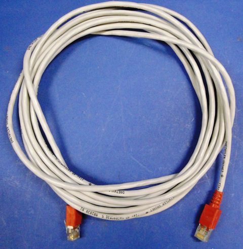 RJ45 5S NETWORK CABLE, Lot of 20 DAETWYLER UNINET 9723 located at Provendum exhibition in Laussanne (the photo contains one of the item in stock) RJ45 5S NETWORK CABLE, Lot of 20 DAETWYLER UNINET (9723)