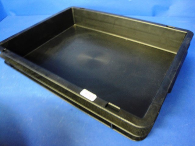 STACKABLE STORAGE ESD BOX, Lot of 10 UTZ / RAKO 9765 located at Provendum exhibition in Laussanne (the photo contains one of the item in stock) STACKABLE STORAGE ESD BOX, Lot of 10 UTZ / RAKO (9765)