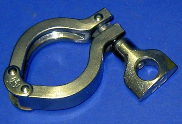 STAINLESS STEEL CLAMP, Lot of 10 CONNECTORS / 200-025-053 70689 located at Provendum exhibition in Laussanne (the photo contains one of the item in stock) STAINLESS STEEL CLAMP, Lot of 10 CONNECTORS / 200-025-053 (70689)