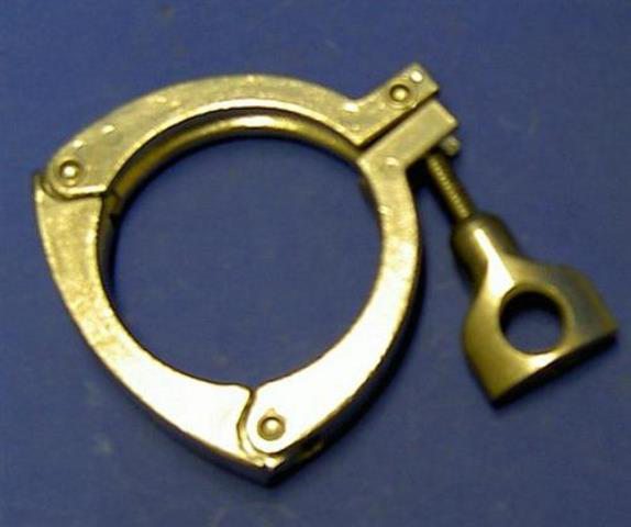 STAINLESS STEEL CLAMP, Lot of 10 TRICLOVER / 13 MHHS 304 2 1-5 73493 located at Provendum exhibition in Laussanne (the photo contains one of the item in stock) STAINLESS STEEL CLAMP, Lot of 10 TRICLOVER / 13 MHHS 304 2 1-5 (73493)