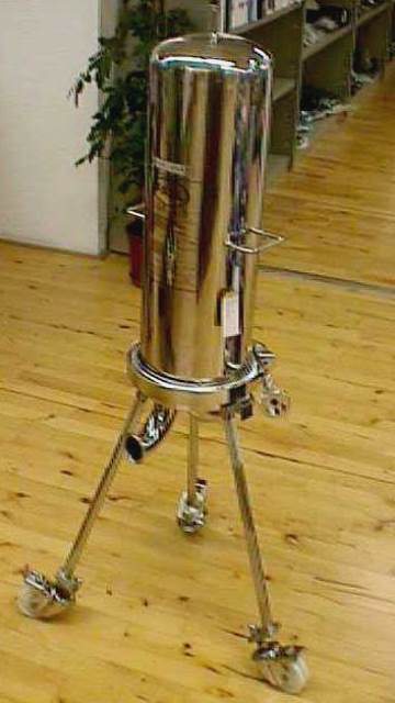 STAINLESS STEEL FILTER HOUSING PALL / SASM052G2138BT 70511 located at Provendum exhibition in Laussanne (the photo contains one of the item in stock) STAINLESS STEEL FILTER HOUSING PALL / SASM052G2138BT (70511)