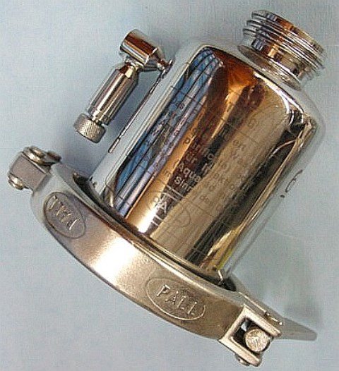 STAINLESS STEEL FILTER HOUSING, Lot of 2 PALL / ZLK 7001GA15J 25000 located at Provendum exhibition in Laussanne (the photo contains one of the item in stock) STAINLESS STEEL FILTER HOUSING, Lot of 2 PALL / ZLK 7001GA15J (25000)