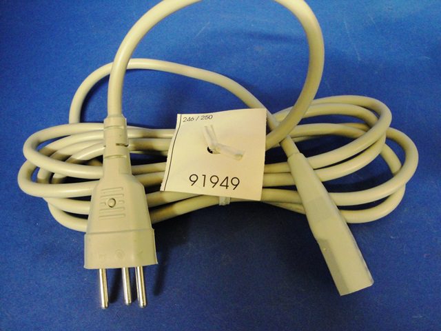 SUPPLY CABLE, Lot of 25 VOLEX PENCON 9891 located at Provendum exhibition in Laussanne (the photo contains one of the item in stock) SUPPLY CABLE, Lot of 25 VOLEX PENCON (9891)