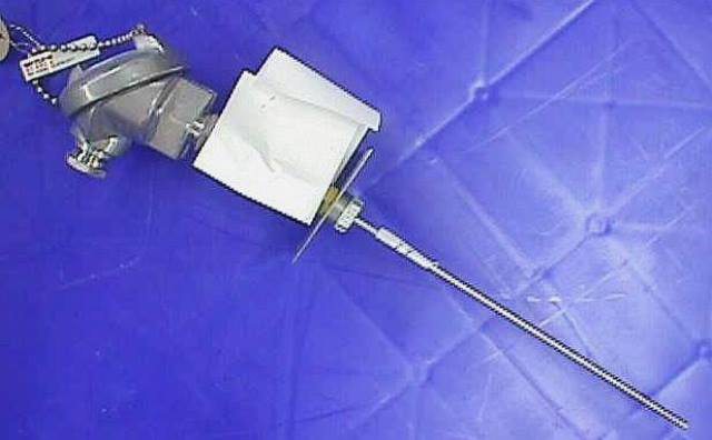 TEMPERATURE PROBE WATLOW GORDON / S50 D 75300 located at Provendum exhibition in Laussanne (the photo contains one of the item in stock) TEMPERATURE PROBE WATLOW GORDON / S50 D (75300)