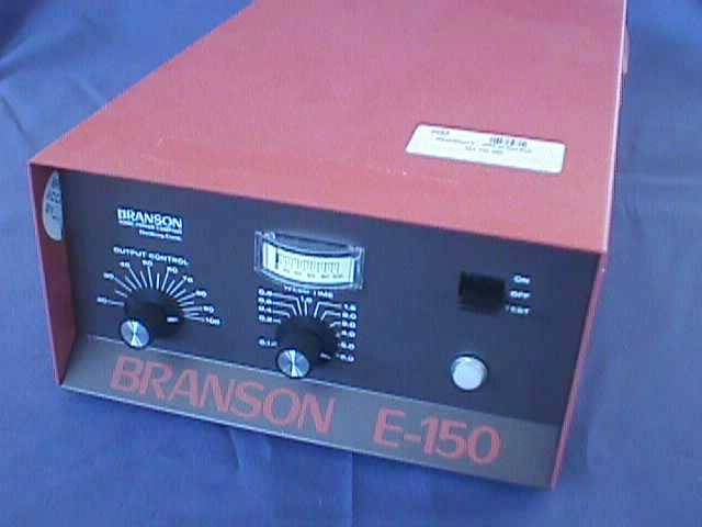 ULTRASOUND WELDER POWER SUPPLY BRANSON ULTRASONIC EMERSON / E-150-C 73593 located at Provendum exhibition in Laussanne (the photo contains one of the item in stock) ULTRASOUND WELDER POWER SUPPLY BRANSON ULTRASONIC EMERSON / E-150-C (73593)