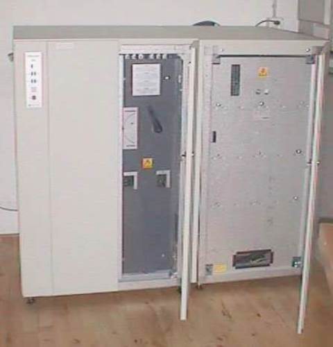 UNINTERRUPTIBLE POWER SUPPLY UPS INVERTER EATON / SERIES 9300 1647 located at Provendum exhibition in Laussanne (the photo contains one of the item in stock) UNINTERRUPTIBLE POWER SUPPLY UPS INVERTER EATON / SERIES 9300 (1647)