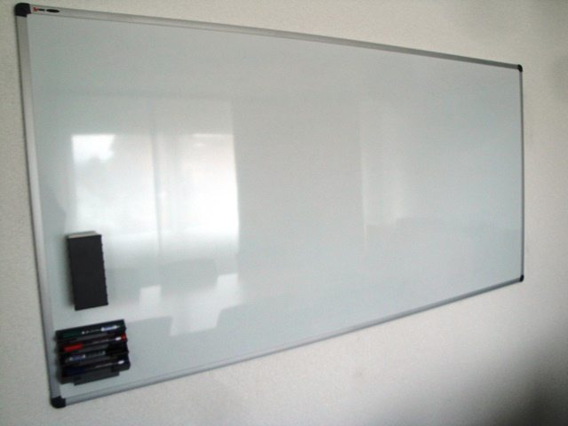WHITEBOARD NOBO / ELIPSE 8610 located at Provendum exhibition in Laussanne (the photo contains one of the item in stock) WHITEBOARD NOBO / ELIPSE (8610)