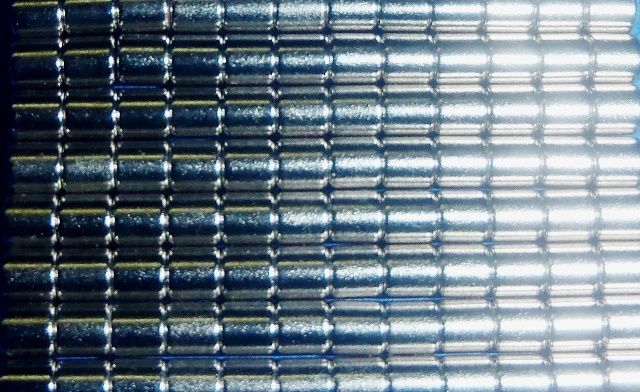 AIMANT, Lot de 500 E-MAGNETS / ES836 9939 en exposition chez Provendum à Lausanne (la photo contient un des exemplaires en stock) AIMANT, Lot de 500 E-MAGNETS / ES836 (9939)