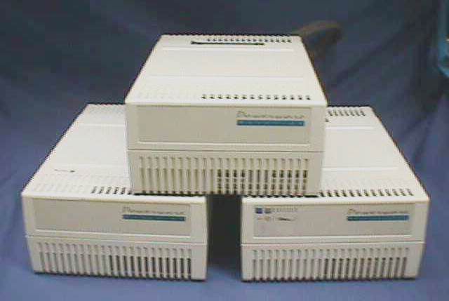 ALIMENTATION SANS INTERRUPTION ASI UPS ONDULEUR POWERWARE / PRESTIGE 3000 6029 en exposition chez Provendum à Lausanne (la photo contient un des exemplaires en stock) ALIMENTATION SANS INTERRUPTION ASI UPS ONDULEUR POWERWARE / PRESTIGE 3000 (6029)