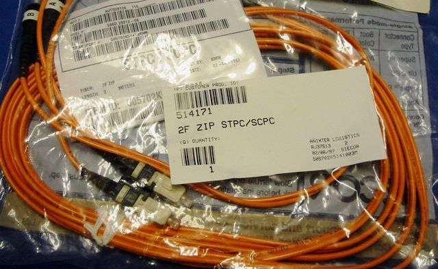 CABLE FIBRE OPTIQUE, Lot de 10 CORNING SIECOR / GOLD 9893 en exposition chez Provendum à Lausanne (la photo contient un des exemplaires en stock) CABLE FIBRE OPTIQUE, Lot de 10 CORNING SIECOR / GOLD (9893)