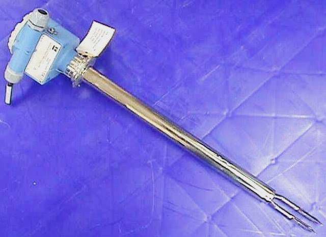 DETECTEUR NIVEAU LIQUIDE ENDRESS-HAUSER / LIQUIPHANT FTL-361-R-TE2-YY4-K-589MM 70577 en exposition chez Provendum à Lausanne (la photo contient un des exemplaires en stock) DETECTEUR NIVEAU LIQUIDE ENDRESS-HAUSER / LIQUIPHANT FTL-361-R-TE2-YY4-K-589MM (70577)