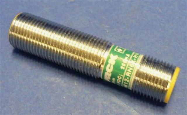 DETECTEUR PROXIMITE INDUCTIF, Lot de 5 IFM ELECTRONIC / IF5514 70824 en exposition chez Provendum à Lausanne (la photo contient un des exemplaires en stock) DETECTEUR PROXIMITE INDUCTIF, Lot de 5 IFM ELECTRONIC / IF5514 (70824)