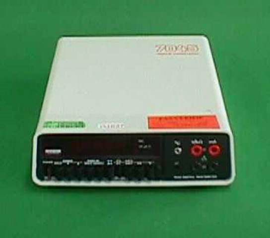 MULTIMETRE SOLARTRON ELECTRONIC / 7045 (1037) 