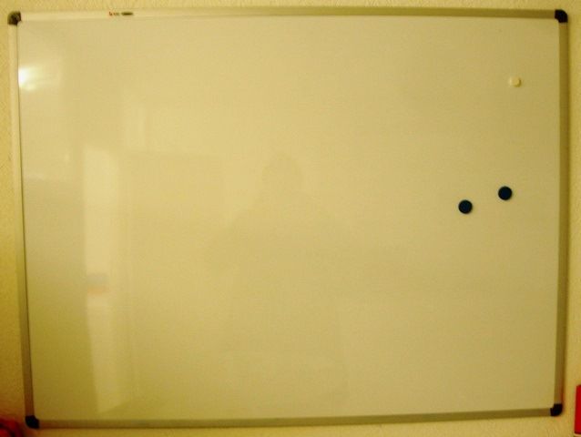 TABLEAU BLANC NOBO / ELIPSE 8611 en exposition chez Provendum à Lausanne (la photo contient un des exemplaires en stock) TABLEAU BLANC NOBO / ELIPSE (8611)