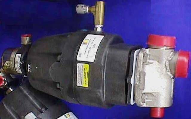 VANNE MEMBRANE PNEUMATIQUE, Lot de 2 ITT / 2-F-SPEC SEE-2-R2-36-A217 72096 en exposition chez Provendum à Lausanne (la photo contient un des exemplaires en stock) VANNE MEMBRANE PNEUMATIQUE, Lot de 2 ITT / 2-F-SPEC SEE-2-R2-36-A217 (72096)